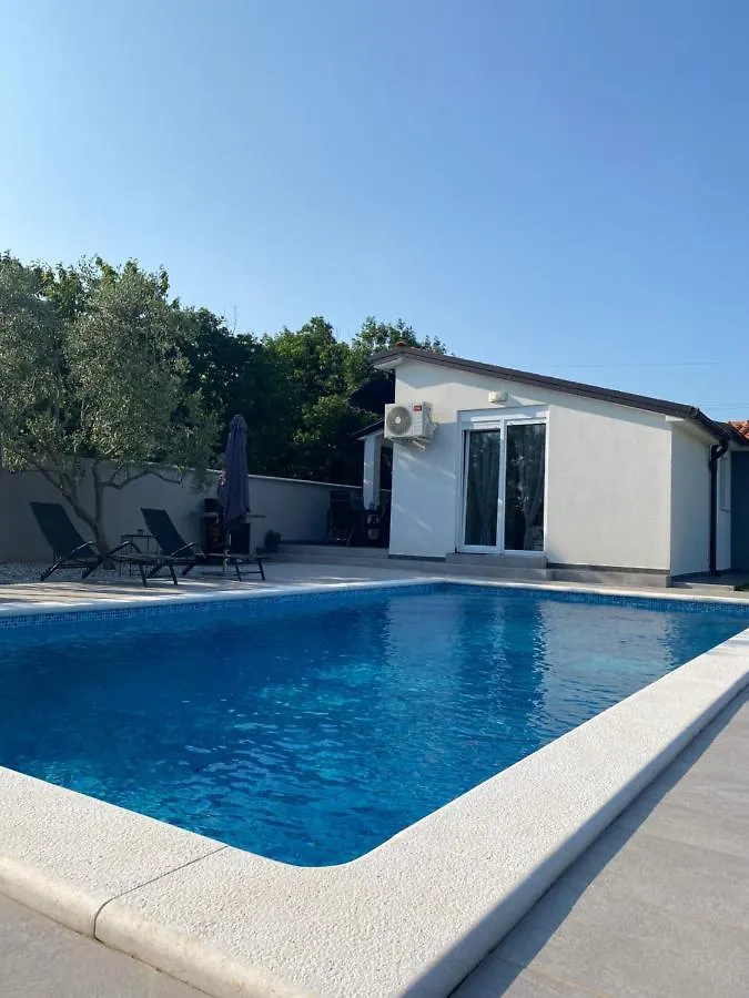 Kuca Za Odmor Lilly Villa Pula